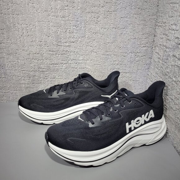 Hoka One One Clifton 10 Men's Size US 12D Black White Athletic Running Sneakers. - Picture 5 of 14